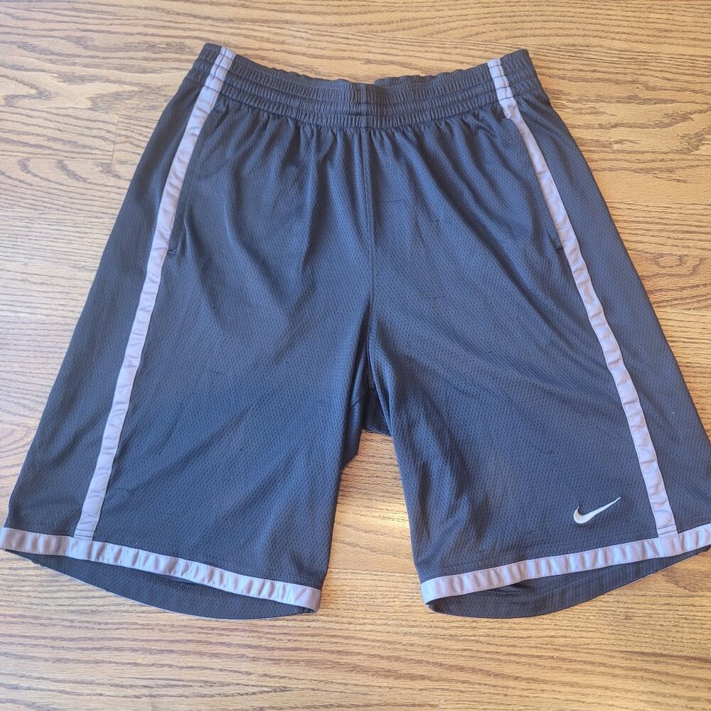 Black Nike Basketball Shirts